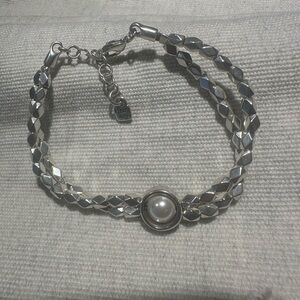 Pearl and silver bracelet